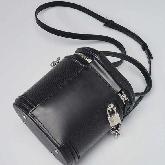 Louis Vuitton Black Epi Leather Cannes Bag - Picture 10 of 12